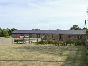 Exterior - 1 bedroom accommodation in High Halstow, near Rochester (High Halstow, near Rochester)