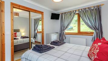 1 bedroom, free WiFi, bed sheets, wheelchair access