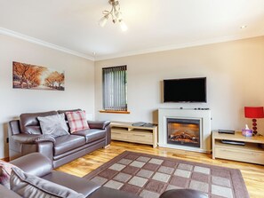 TV - 1 bedroom accommodation in Achaphubuil near Fort William (Achaphubuil near Fort William)