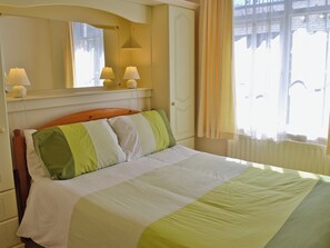 2 bedrooms, free WiFi, bed sheets