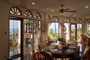 Deluxe Villa, 4 Bedrooms | In-room dining