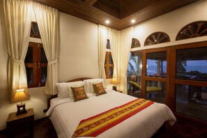 9 bedrooms, soundproofing, iron/ironing board, free WiFi - Villa Su (Koh Samui)