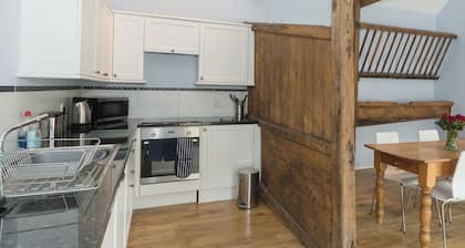 Ingleby Barn - 27946