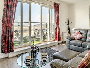 Unclassified image, 2 of 24, button