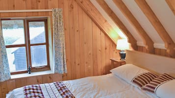 1 bedroom, bed sheets