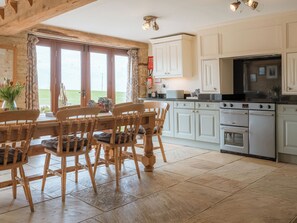 Dishwasher, high chair - 4 bedroom accommodation in Sneatonthorpe, near Whitby (Sneatonthorpe, near Whitby)