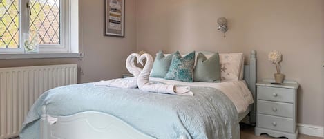 3 bedrooms, free WiFi, bed sheets