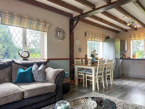 Living area - 3 bedroom accommodation in Addlethorpe (Addlethorpe)