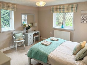 3 bedrooms, free WiFi, bed sheets