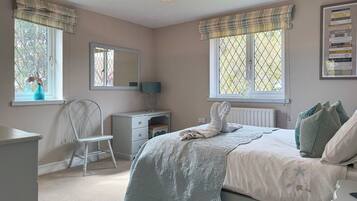 3 bedrooms, free WiFi, bed sheets