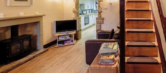 2 bedroom accommodation in Bradwell