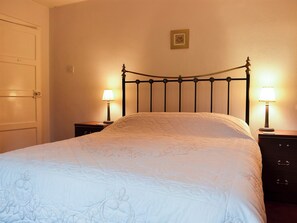 3 makuuhuonetta, vuodevaatteet