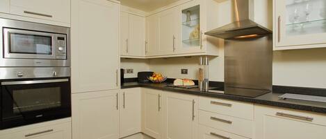 Dishwasher, highchair