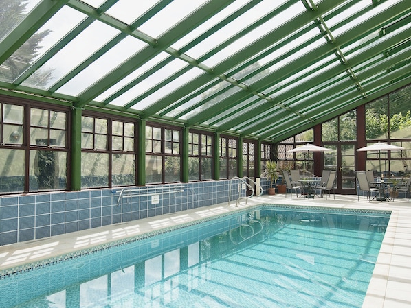 Indoor pool - 4 bedroom accommodation in Necton, near Swaffham (Necton, near Swaffham)