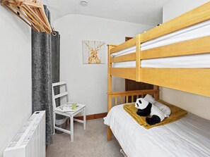 Bunk bedroom | Osprey Cottage, Bassenthwaite, near Keswick - 2 bedroom accommodation in Bassenthwaite, near Keswick (Bassenthwaite, near Keswick)