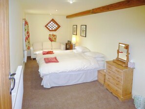 2 bedrooms, free WiFi, bed sheets
