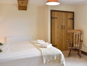 4 bedrooms, free WiFi, bed sheets