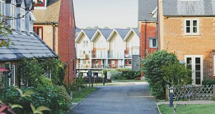 2 bedroom accommodation in Island Harbour, near Newport