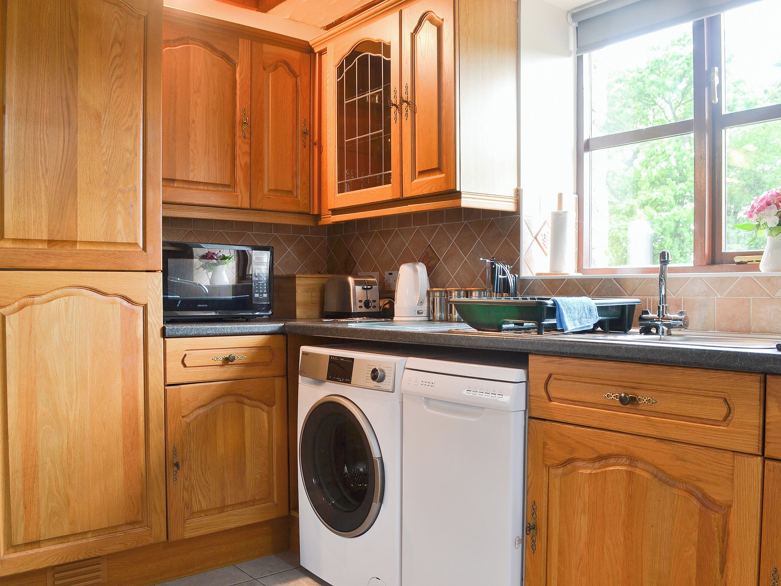 Lave-vaisselle, chaise haute