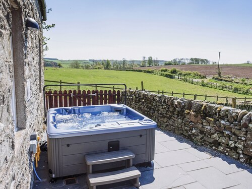 2 bedroom accommodation in Kirkcudbright