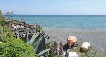 3 bedroom accommodation in Porthallow, near St Keverne