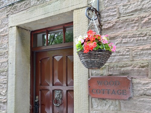 3 bedroom accommodation in Buxworth, High Peak