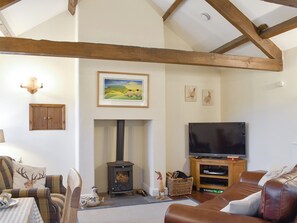 Fireplace - 1 bedroom accommodation in near Middleham, Leyburn (near Middleham, Leyburn)