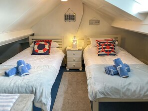 3 bedrooms, free WiFi, bed sheets - Billy Napp's Cottage (Filey)