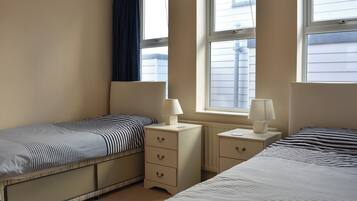 2 bedrooms, free WiFi, bed sheets