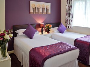 3 bedrooms, free WiFi, bed sheets