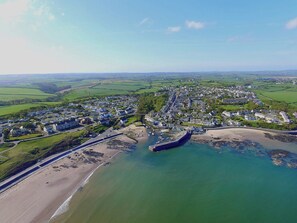 Aerial view - 2 bedroom accommodation in Cemaes Bay (Cemaes Bay)
