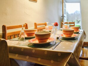 تناول الطعام