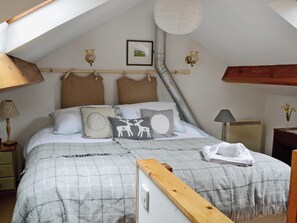 1 bedroom, free WiFi, bed sheets