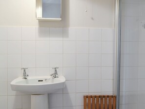 Towels - 4 bedroom accommodation in Newent, Forest of Dean (Newent, Forest of Dean)