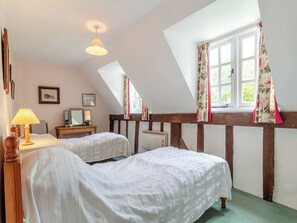 2 bedrooms, bed sheets - 2 bedroom accommodation in Eye (Eye)