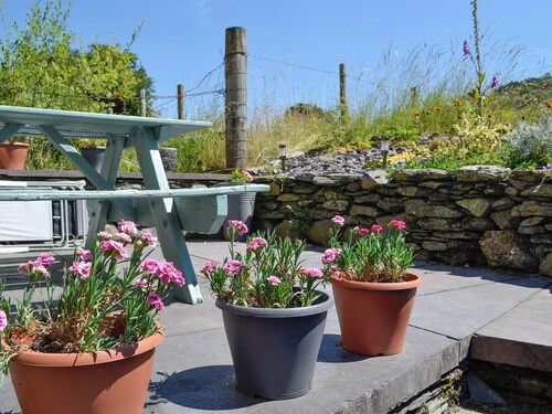 2 bedroom accommodation in Dolwyddelan, near Betws-y-Coed