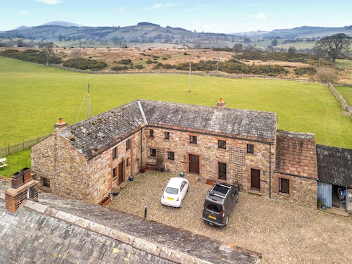 Stable Cottage - B6062
