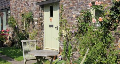 Passion Flower Cottage - E1468