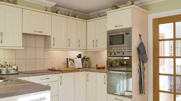 Dishwasher, highchair