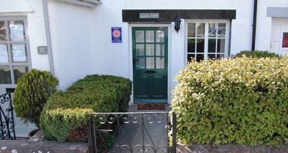 Charming character cottage within a 5-minute level stroll of the town centre.