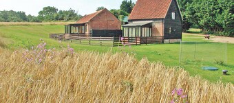 Carol's Cottage - E3043