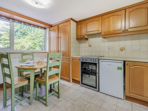 3 bedroom accommodation in Kingswood, near Kington
