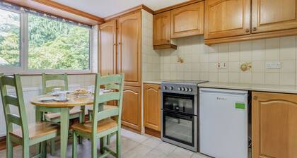 3 bedroom accommodation in Kingswood, near Kington