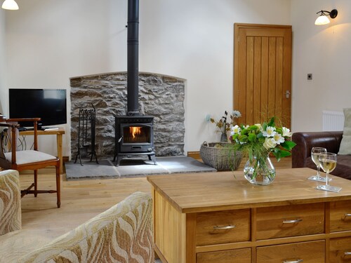 3 bedroom accommodation in Llanrhychwyn, Trefriw
