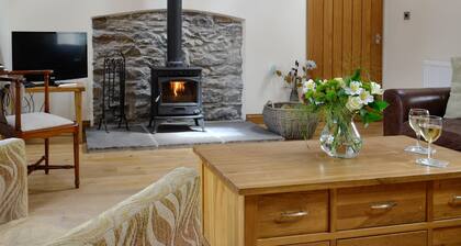 3 bedroom accommodation in Llanrhychwyn, Trefriw
