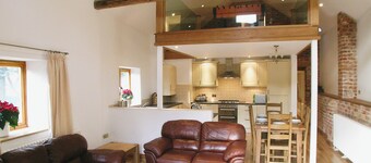 The Street Farm Barn