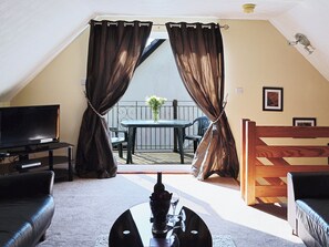 TV - Lake View Cottage - CV7103 (Liskeard)