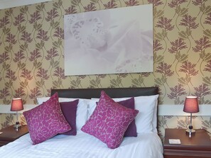 3 bedrooms, free WiFi, bed sheets