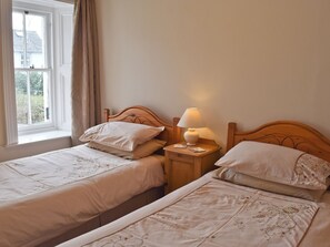 3 bedrooms, free WiFi, bed sheets