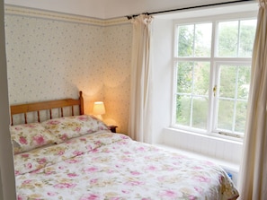 6 soverom, wi-fi (inkludert) og sengetøy